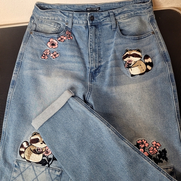 Hot Topic Denim - Hot Topic Blue Jeans with Raccoon and Floral Embroidery